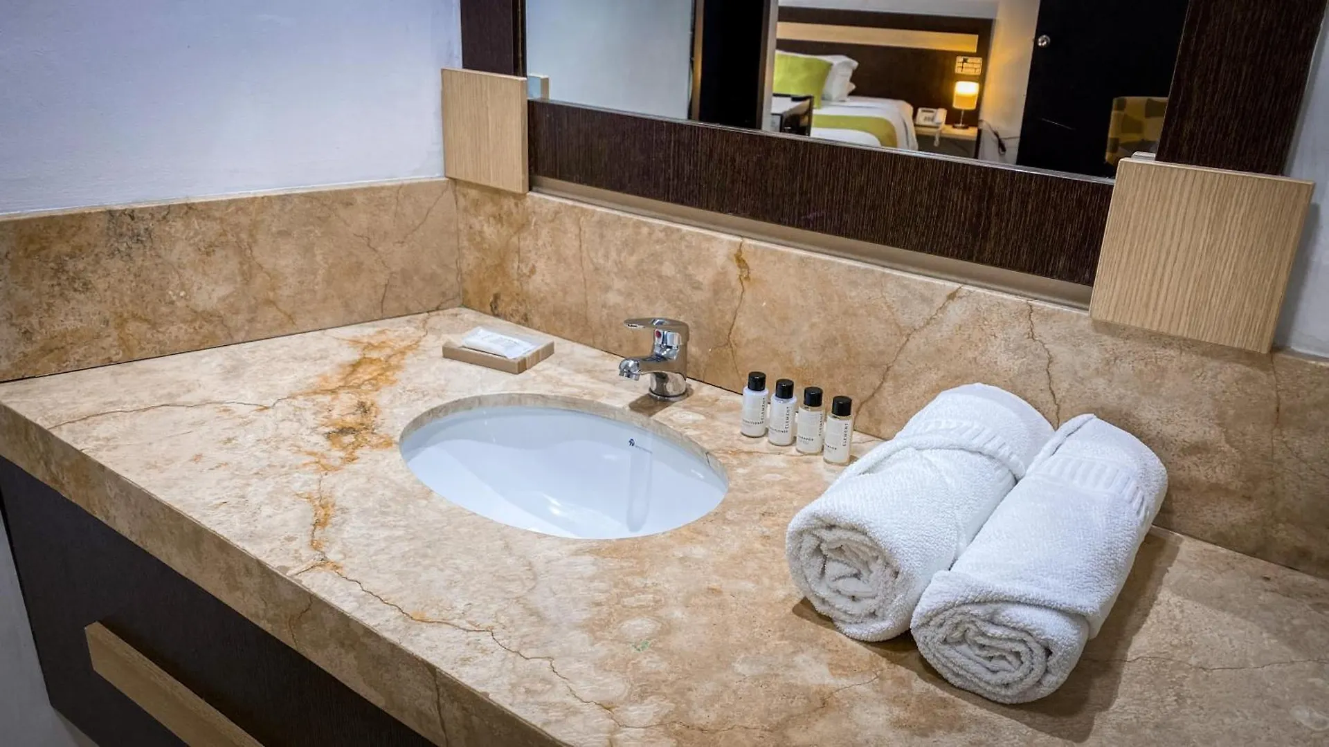 Mc Suites Boutique Guayaquil 3*,  Ecuador