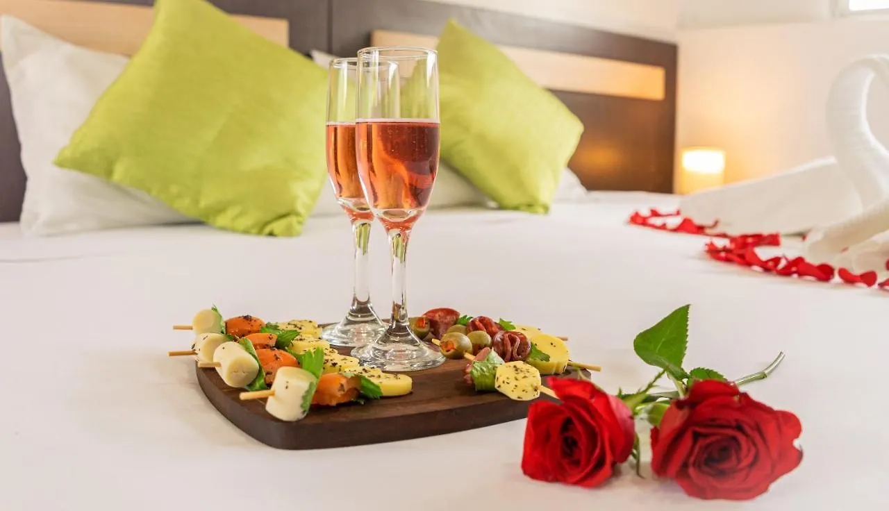 Mc Suites Boutique Guayaquil 3*,  Ecuador